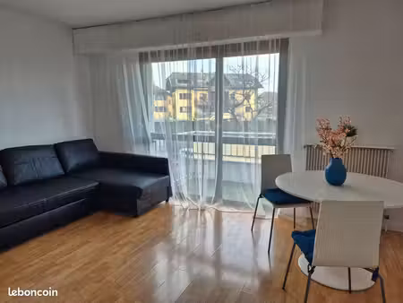 studio meublé 23 m² à louer – tram 12 & 17