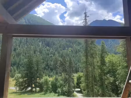 à louer à l’année – duplex à aiguilles