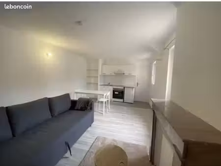 sous-location appartement tout équipé sans dossier