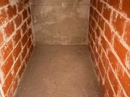 cave saine à louer – sisteron centre – 3 5 m2