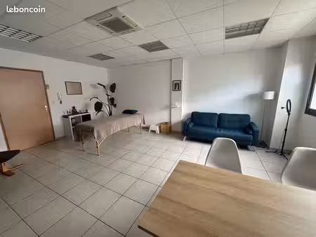 location cabinet 1 ou 2 jours par semaines