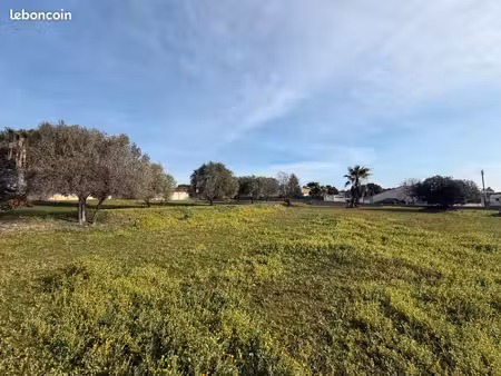 terrain 558 m² roquebrune sur argens