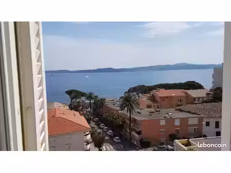 sainte-maxime – vue exceptionnelle baie de saint-tropez – appartement rénové 34 m²
