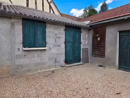 studio avec extérieur