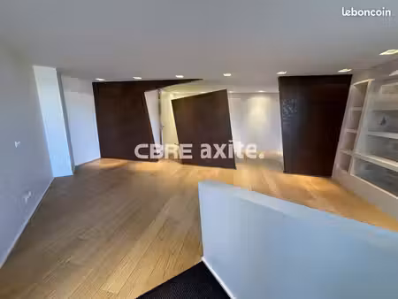 bureaux 51 m² annecy