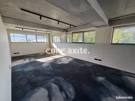 bureaux 159 m² saint-jorioz