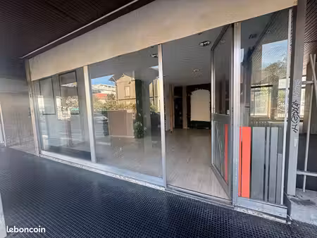 local commercial 37 m² annemasse