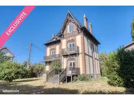 propriété 8 pièces 164 m²