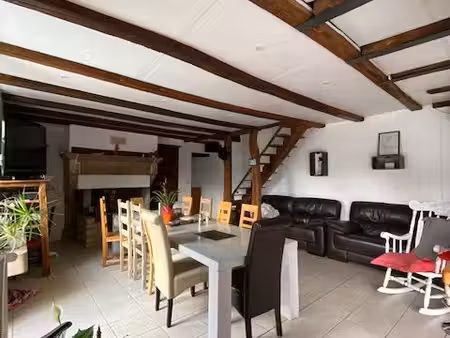 maison corps de ferme entièrement rénové et meublé