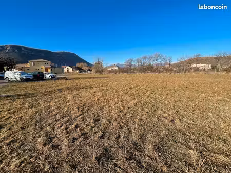 terrain 416 m² laragne monteglin