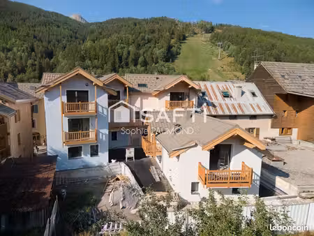 chalet 4 pièces 92 m²