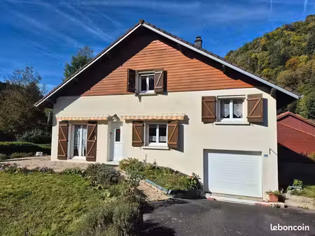 maison 6 pièces 106 m²