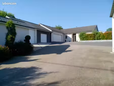 propriété 7 pièces 215 m²