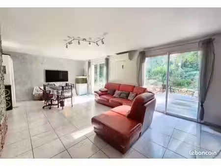 vend maison de 95m
