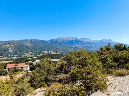 terrain constructible 1450m²