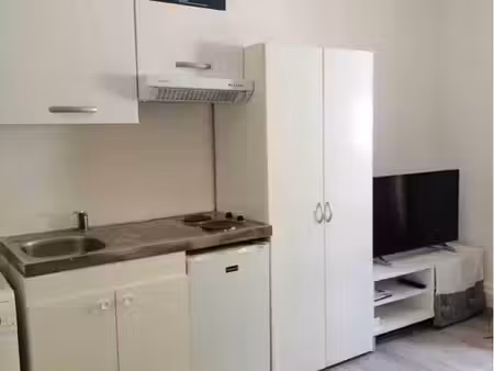 loue studio idéal étudiant proche lycée professionnel de contrexéville et à 5 min de vitte