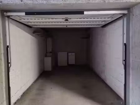 box - garage