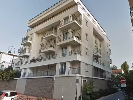 à louer à antony (92)  rue v. schœlcher – 3 pièces 55 m² – balcon – parking – cave