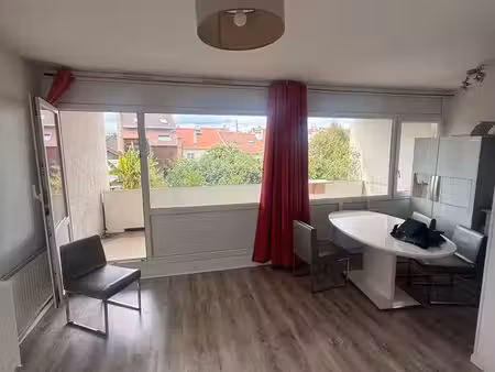 châtillon - t2 50 m² avec grande terrasse  garage et nombreux rangements