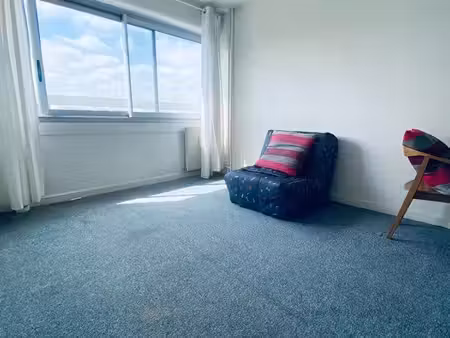 studio f1 18m2 quai de seine proche rer c/d
