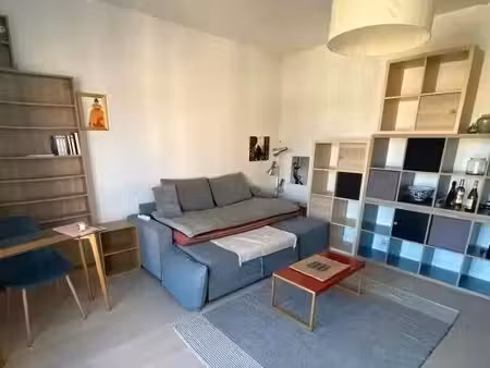 charmant studio de 21 m² avec balcon