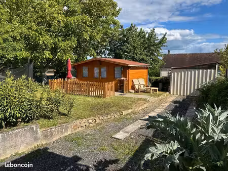 terrain constructible de 340 m² – chalet  garage et beau potentiel