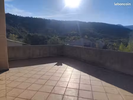 haut de villa a champtercier avec jardin et terrasse