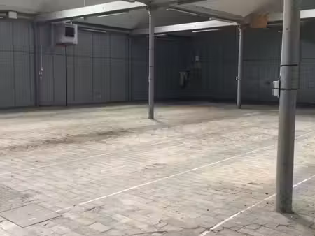 local d'activité 550 m² avec bureaux et cour - moyenmoutier