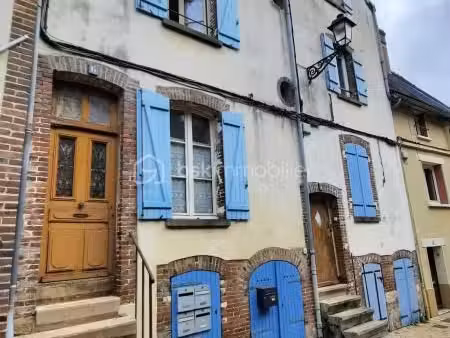 immeuble 10 pièces 157 m²