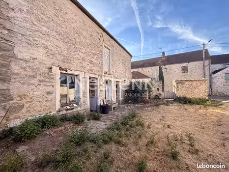 maison 3 pièces 140 m²