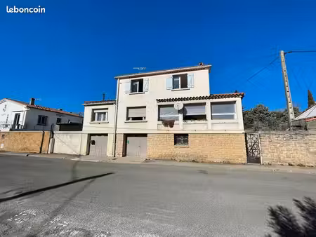 villa 3 pièces 151 m²