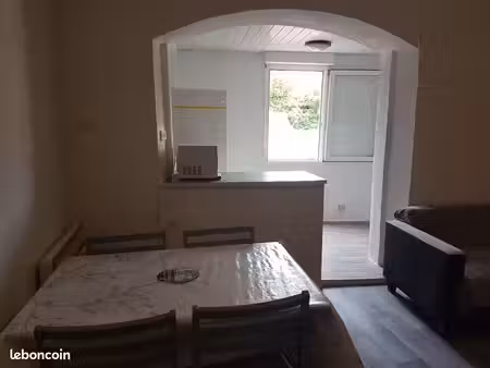 loue t2 meublé