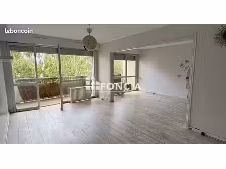 evry t4 de 80 m2 dans résidence très calme