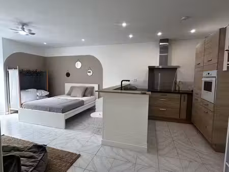 à louer – t1 meublé rénové – 30 m² – pamiers centre