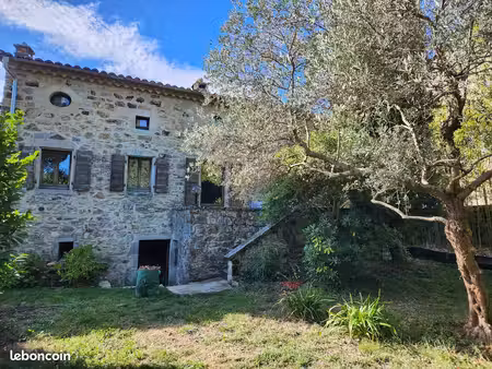 location octobre à juin - maison