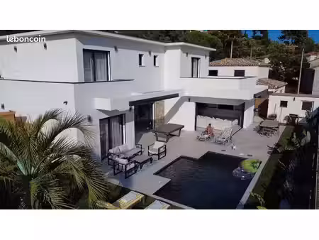 villa moderne aux belles prestations