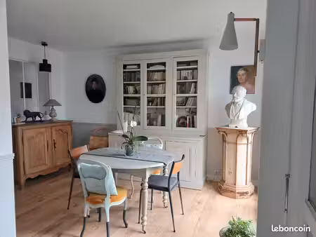 appartement rénové plein de charme 88 m2 avec balcon
