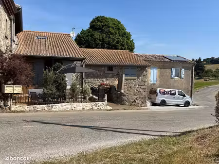 maison de 61 m² sur la commune de champis  location un an maximum