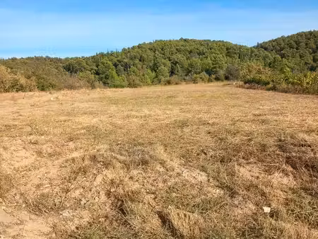 terrain constructible viabilisé 900m2