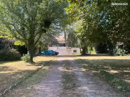 maison 6 pièces 220 m² – terrain clos 2300 m² – dpe d – calme – fontaine-la-gaillarde / se