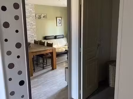 appartement lumineux de 64 m² avec balcon et cave