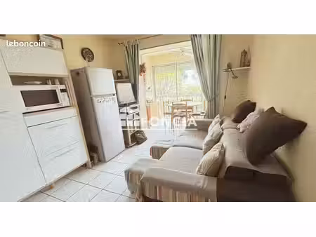 narbonne plage — appartement traversant 2 pièces + cabine  climatisé  33 m2  vendu meublé 