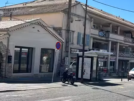 à louer local commercial