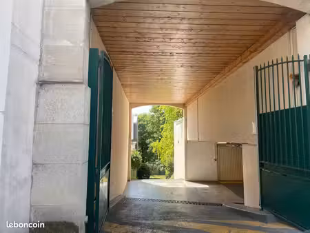 parking dans résidence sécurisée