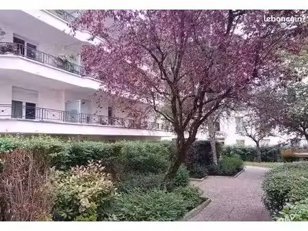 beau studio meublé 18m² avec terrasse