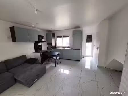 location meublée appartement 3 pièces 45 m² rosny-sous-bois (93110) 1.400