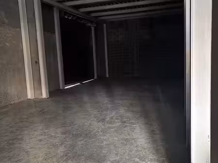 local commercial 114m2