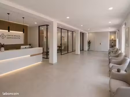 local commercial / professionnel 180 m² – emplacement premium – solliès-pont