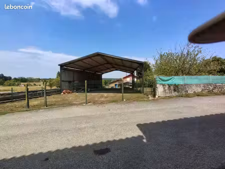 hangar 200 m² toiture neuve - prete pour le photovoltaique -sur terrain 328 m² zone ud sec
