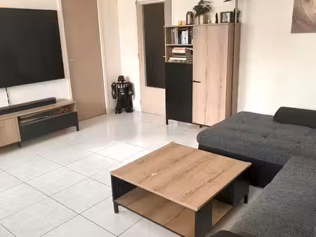 appartement - 3 pièces - 75m2- quartier balzac